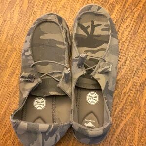 Rocket dog mellow slip on sneakers. Size 10, never worn